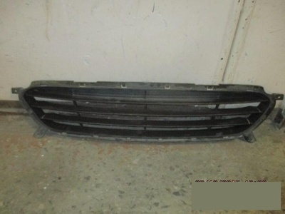 Решетка в бампер Hyundai Solaris 1 2010-2017