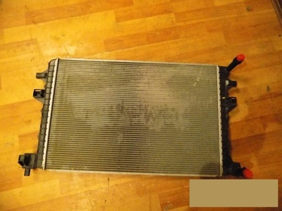 Радиатор дополнительный системы охлаждения VW Golf 7 2012>