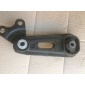 D65239040 Подушка двигателя задний Mazda 2