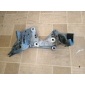 059130147N audi a6 c6 a4 b8 лапа крепление насосы
