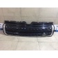 LR069717 Решетка радиатора центральная Land Rover Range Rover Evoque 1