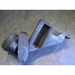8d0399113ag Кронштейн КПП Audi A6 2001