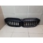 51138072085 Решетка радиатора BMW 3-series G20