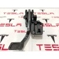 1118869101B Педаль тормоза Tesla Model Y 2021