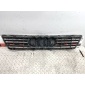 4b0853651a Решетка радиатора Audi A6 1998