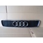 8D0853651J Audi a4 b5 решетка радиатора