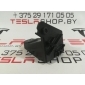 106133100B Кронштейн Tesla Model S 2021 1061331-00-B