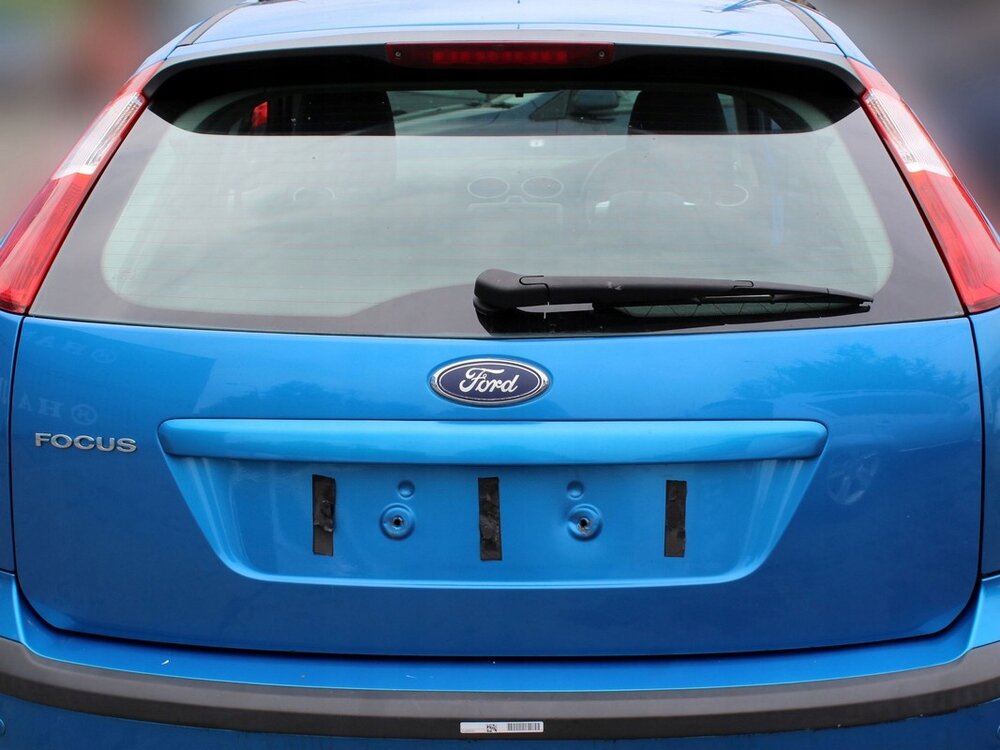Купить багажник форд фокус 1. Ford Focus Turnier trend крышка багажника. Крышка багажника Форд фокус 2. Крышка багажника Форд фокус 1 хэтчбек. Задняя крышка багажника Форд фокус 2 хэтчбек.