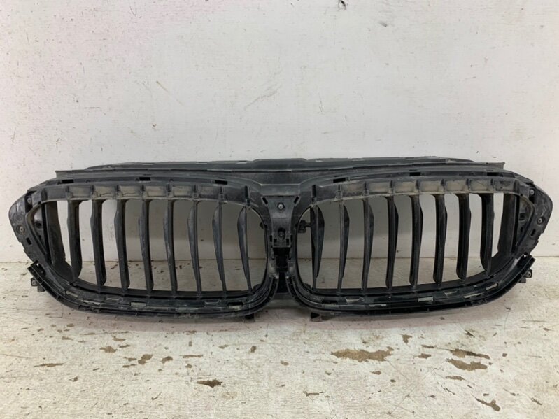 Решетка радиатора БМВ g11. Кронштейн решётки радиатора BMW g11. Жалюзи радиатора БМВ g30. Жалюзи радиатора БМВ 5.