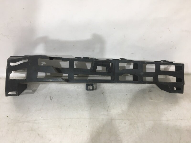 620937069r. Абсорбер переднего бампера рено дастер 2021. Renault 620929967r - абсорбер бампера. Абсорбер переднего бампера для renault dusters. Renault 620929967r - абсорбер бампера.