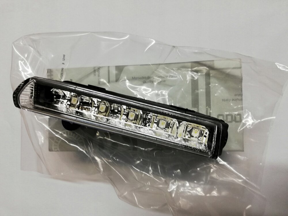 фара светодиодная actros mp3. ходовые огни mercedes actros mp1. ходовые огни на мерседес актрос. ходовые огни мерседес актрос мп4. ходовые огни на мерседес актрос.