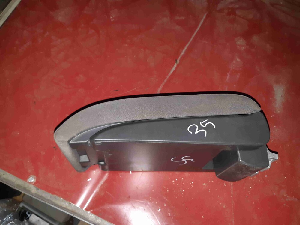 Как разобрать подлокотник на фольксваген туран 1T0864249C Подлокотник Volkswagen Touran 2007 купить бу в Ростове-на-Дону Z11283