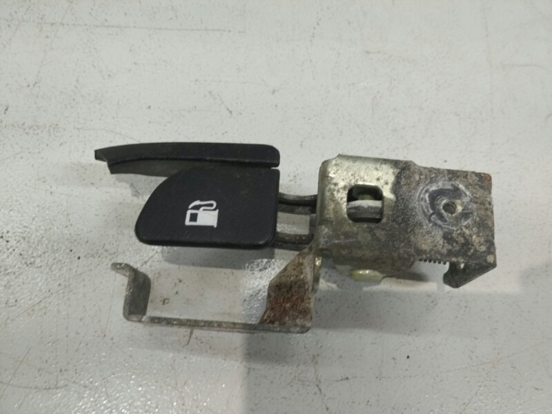 артикул: 7701040187. датчик дорожного просвета nissan; название: qashqai 2014. колпачки для дворников renault symbol 7700821783. ручка открывания лючка бензобака форд мондео 3 артикул. накладка на ручку форд мондео.