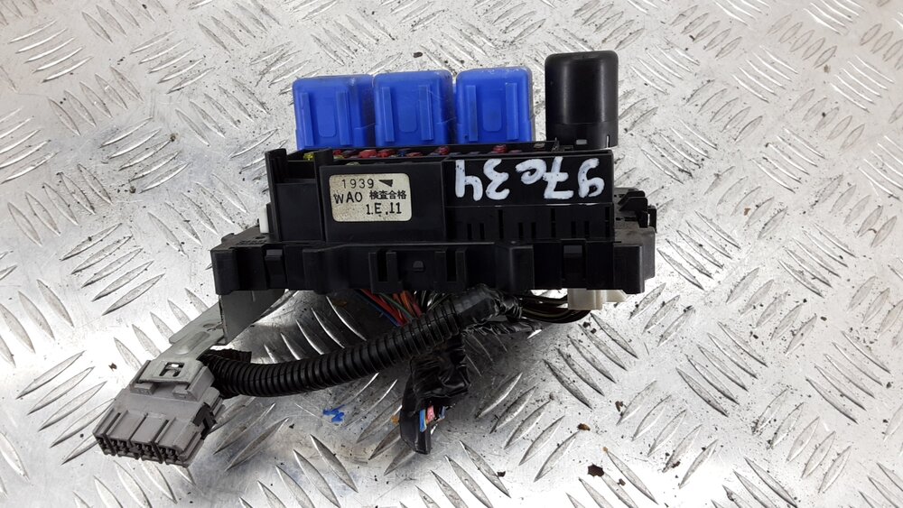 24350EA00A Блок предохранителей Nissan Navara (D40) (2005 - 2015) купить бу Z612