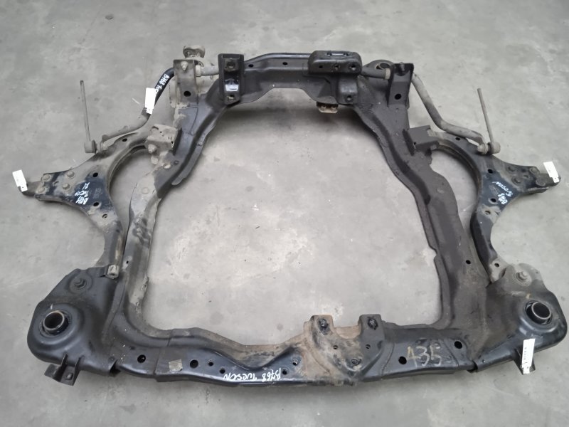 Подрамник хендай туссан. Подрамник Hyundai Tucson 2008 2.0. Подрамник Хендай Туксон 2008. Подрамник Хендай Туссан 2008. Подрамник Хендай Туксон 2007.