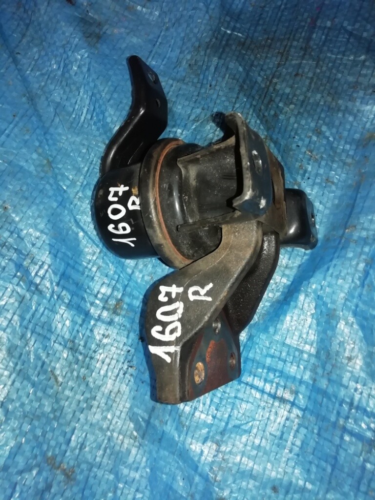 Mr Podushka Dvigatelya Mitsubishi Dingo Cq2a Kupit Bu Po Cene 15 Rub Z Izap24