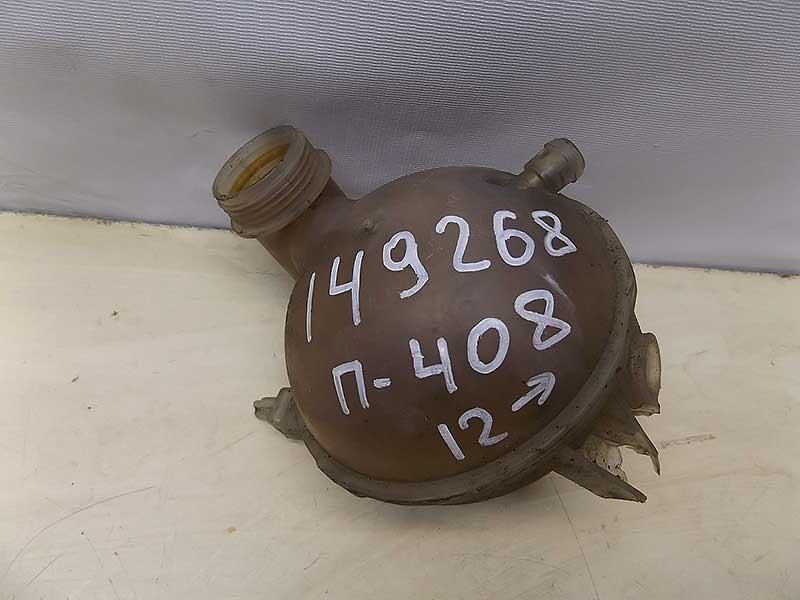 Код 1323. Штуцер бачка расширительного Пежо. 1323ah