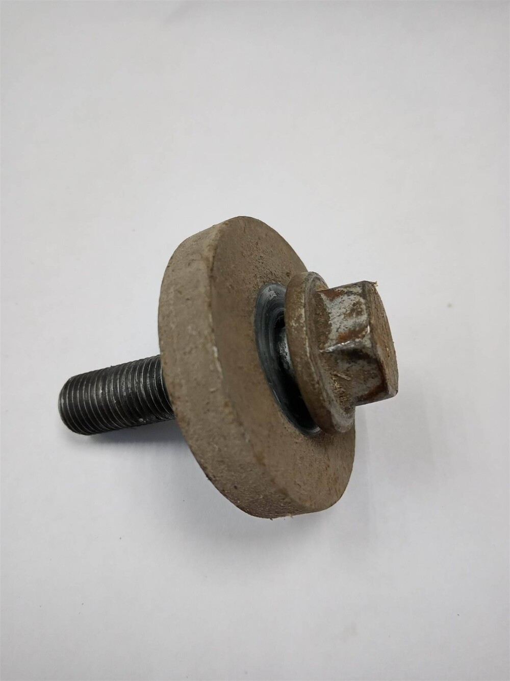 болт коленвала renault логан. 4. болт шкива коленвала 8200608653 рено сценик 2 2. 8200367922 болт шкива. болт шкива коленвала рено логан 1.