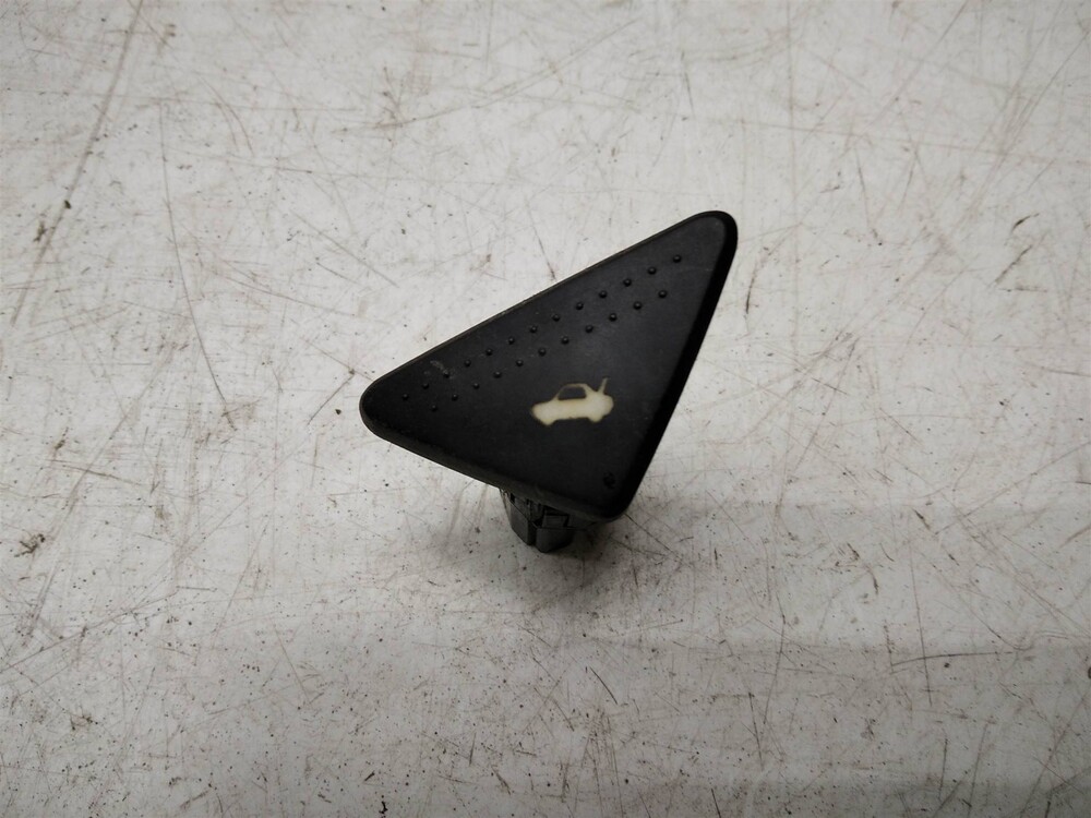 открывание багажника форд фокус 1. фишка замка багажника форд фокус 1 с проводами. Ford focus 2 штекер кнопки багажника. кнопка багажника форд фокус 2 универсал. разъем кнопки багажника форд фокус 3.