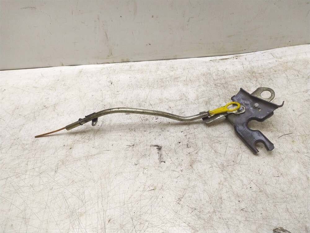 Щуп альмера g15. Щуп масляный sat Nissan Almera g15. Масляный щуп Ниссан g15. Трубка щупа Ниссан Альмера g15.