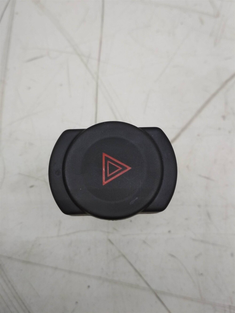 8200602232 Кнопка аварийной сигнализации Renault Sandero 1 купить бу в Новосибир