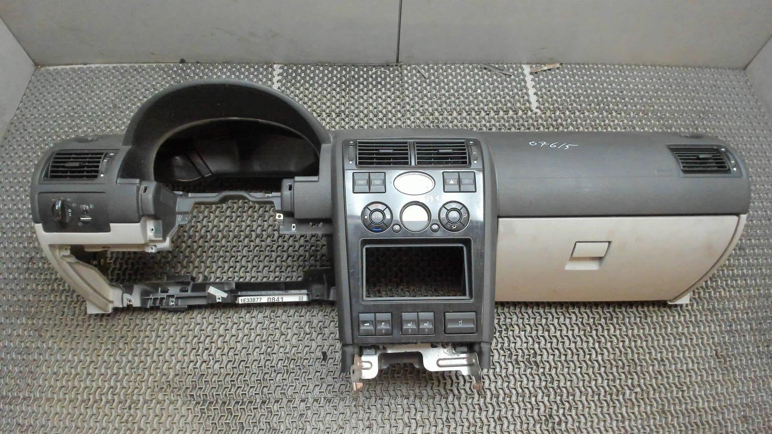 Торпедо ford mondeo 1. Торпедо мондео 3. Панель форд мондео 3. Торпеда мондео 3. Торпеда мондео 3.