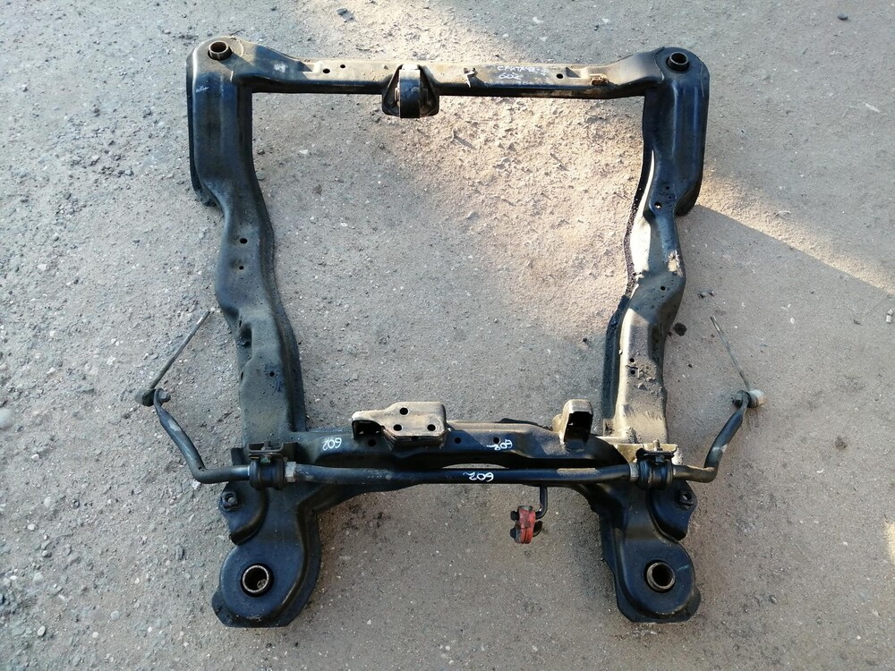 подрамник hyundai santa fe