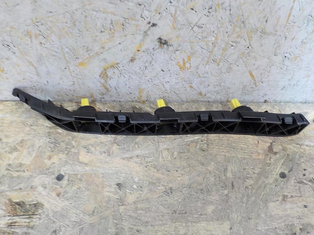 Кронштейн задний солярис. 86614-1r200. Крепление заднего бампера солярис 1. Кронштейн заднего бампера солярис 2. Кронштейн заднего бампера соренто прайм.