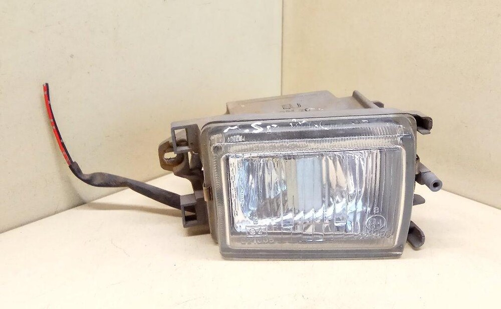 фара митсубиси спейс вагон