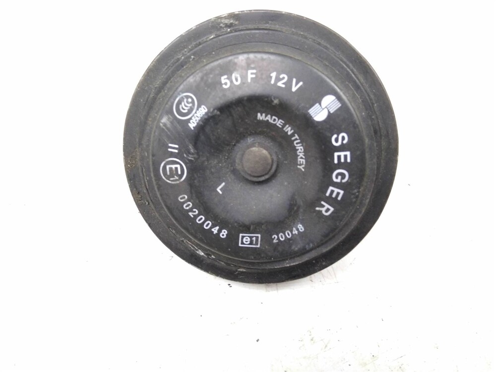 Звуковой сигнал рено логан 1. Сигнал логан 2. Звуковой сигнал рено лагуна 2 1. Рено логан 1 крепление звукового сигнала. Звуковой сигнал рено логан 2.