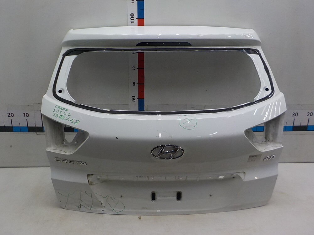 73700-m0000 hyundai. Дверь багажника хундай крета. Дверь багажника hyundai creta. Накладка крышки багажника hyundai creta. 73700j7210.