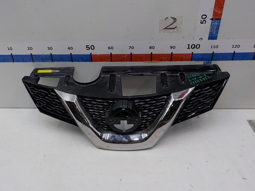 Nissan x-trail t32 радиатор охлаждения. защита утеплитель радиатора nissan x-trail т32. радиатор nissan x trail t32. накладки nissan x-trail t32. радиатор коробки автомат nissan x-trail t30.