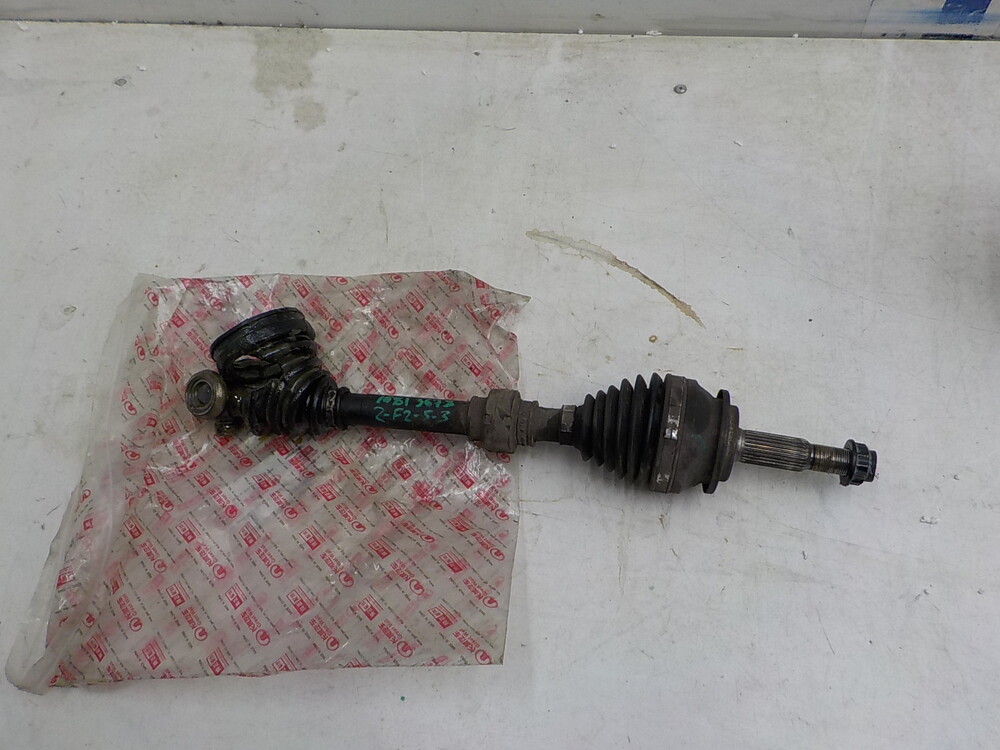Приводной вал рав 4. Тойота рав 4 1994 передний привод. Привод левый тойота рав 2 2014. Toyota rav4 2002 привод колеса. Рав передний привод.