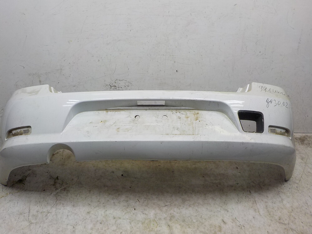 Рено логан белый бампер. Задний бампер рено логан 2010 года. Бампер задний рено логан 2010. Бампер задний рено логан 2 артикул. Бампер задний renault logan 1.
