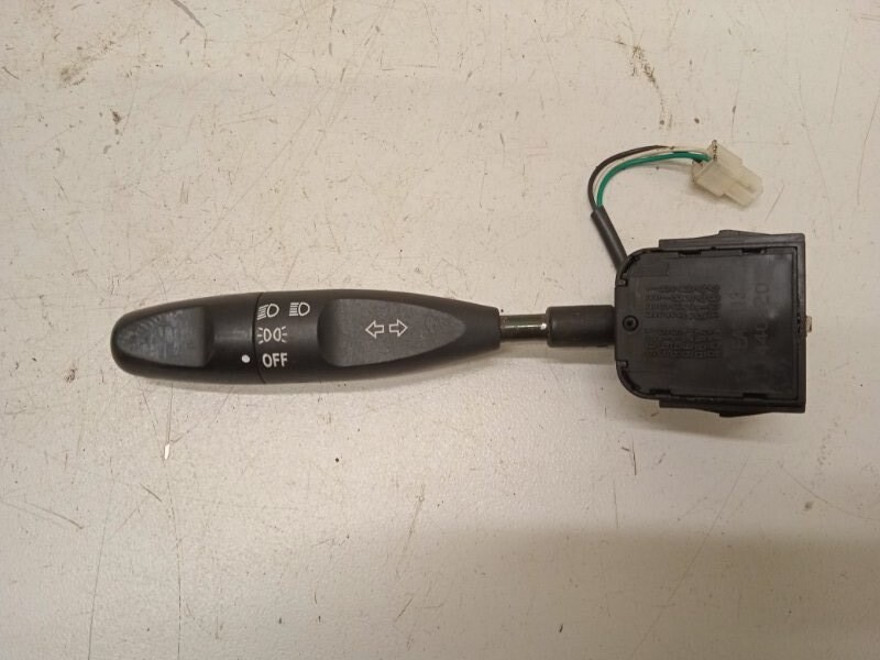 переключатель поворотов дэу нексия. переключатель поворотов daewoo nexia n150. переключатель подрулевой света фар daewoo nexia. переключатель поворотов нексия n150 артикул. переключатель поворотников нексия n100.