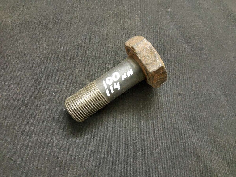 Болт болт стабилизатора ивеко трекер. 4892860 болт коромысла iveco. Болт ивеко. Болт коленвала фиат добло дизель. Болт натяжителя ремня ивеко дейли под шестигранник.