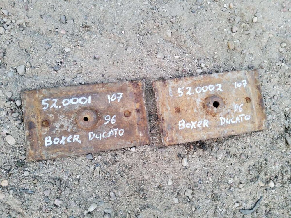 Рессоры на шевроле блейзер 4. 2 рессора. Рессора уаз патриот 4-х листовая цена. Башмак рессоры. Башмак балансира камаз 55111-2918068.