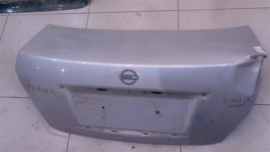 Спойлер крышка багажника nissan teana g 31. Крышка багажника теана j31. Крышка багажника теана j31. Крышка багажника ниссан теана j32. Багажник nissan teana j31.