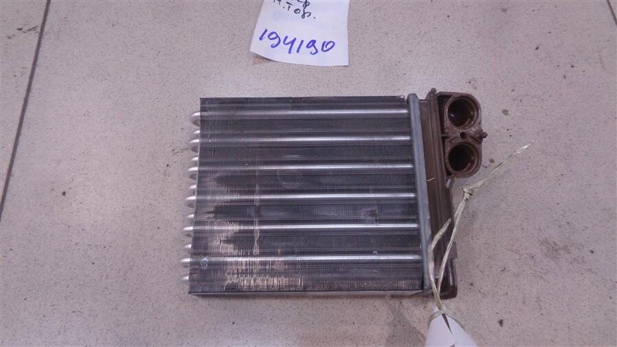 Радиатор отопителя дастер. Renault 6001547484. радиатор отопления рено дастер. радиатор отопителя рено трафик 2. 6001547484 размеры.