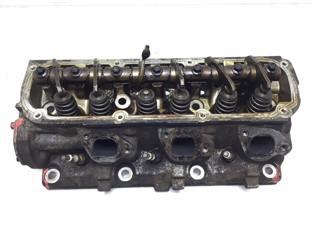 Головка блока цилиндров двигателя edz. Гбц крайслер вояджер. 8 гбц. Гбц крайслер вояджер 2. Крайслер таун кантри 3.