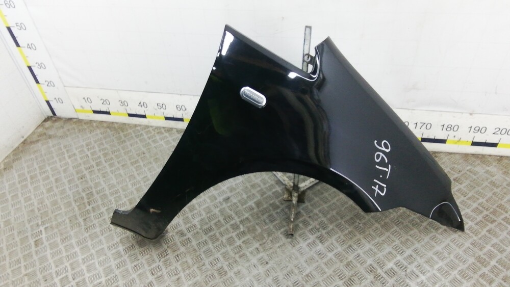 Крыло c max. Переднее левое крыло на форд с-макс 2007. Крыло c max. Крыло левое в краске на форд фокус 2. Правое крыло polkar для ford c-max.