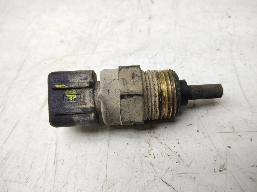 Датчик температуры hyundai solaris. Датчик включая вентилятора хендай ай 30. Датчик температуры наружного воздуха солярис 2. Датчик температуры kia rio 2014 внешний. Датчик температуры hyundai solaris.