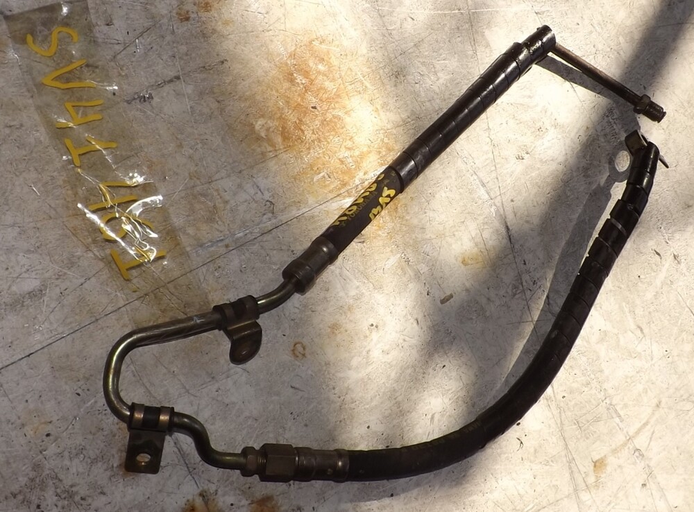 Шланг гидроусилителя чайзер. Топливные шланги 3s-fe. Шланг гур тойота. Шланг гидроусилителя руля toyota chaser. Шланги гур avensis at220.