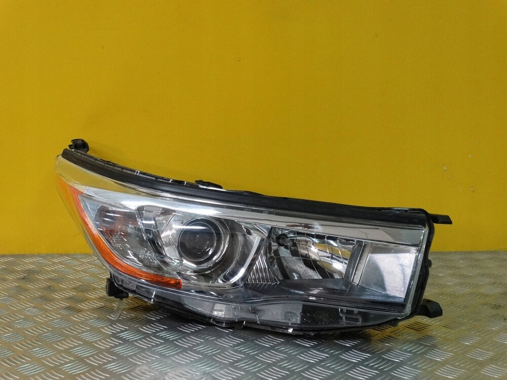 Ксенон на хайлендер. Depo 2141199lldem фара. Фары тойота хайлендер 2014. Фары тойота хайлендер 2014. Фара левая highlander 16-.