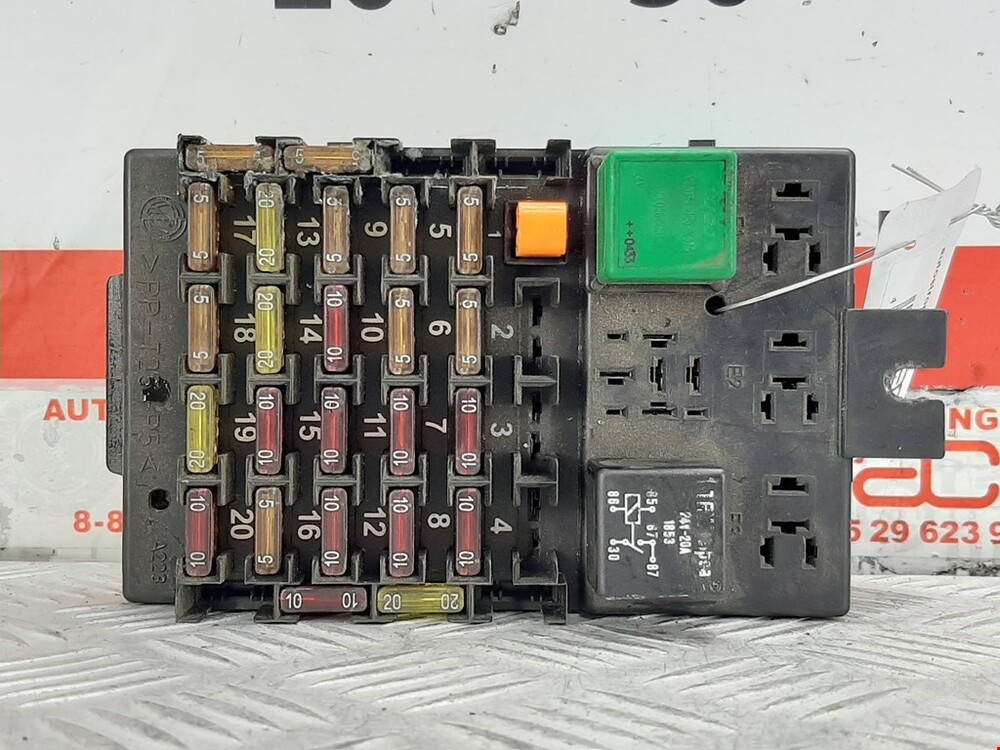 5801926285 Блок предохранителей Iveco EuroCargo 2 2002-2015 2007 купить бу Z1535