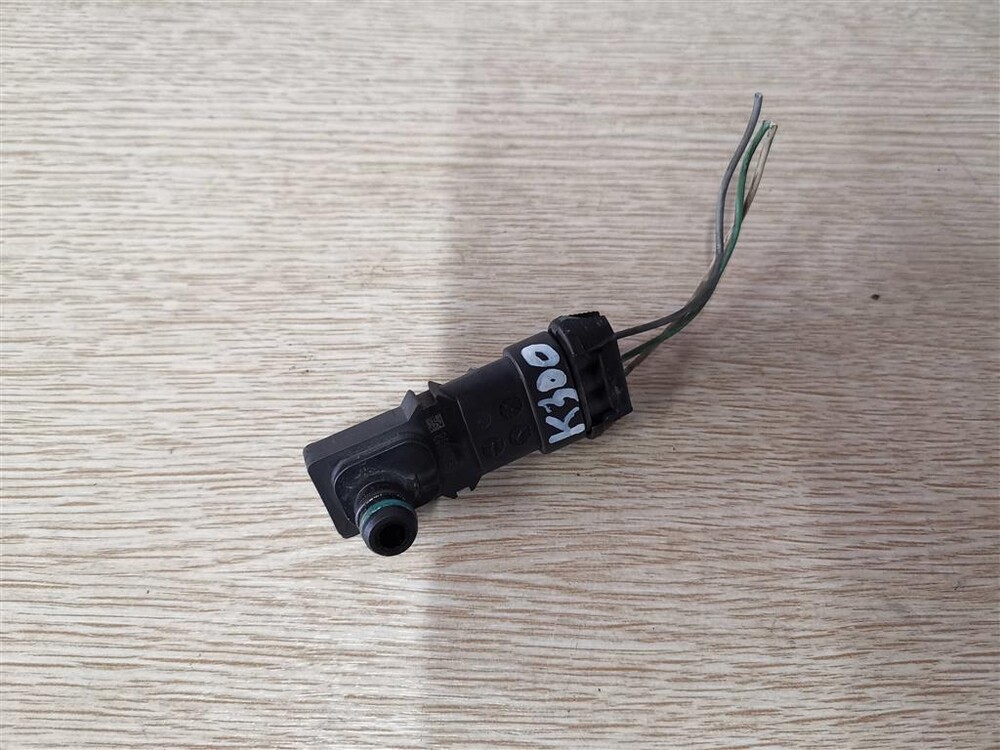 Датчик абсолютного давления 106644. Датчик абсолютного давления рено меган 2. Датчик абсолютного давления рено меган 2. Датчик абсолютного давления рено меган 2. 8200121800 датчик абсолютного давления.