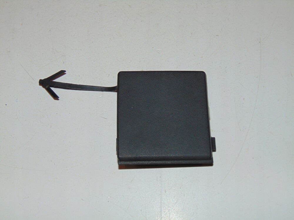 заглушка бампера меган 2. заглушка заднего бампера рено логан. заглушка заднего бампера рено логан 1. заглушка буксировочного крючка рено логан фаза2. заглушка бампера рено кангу 2.