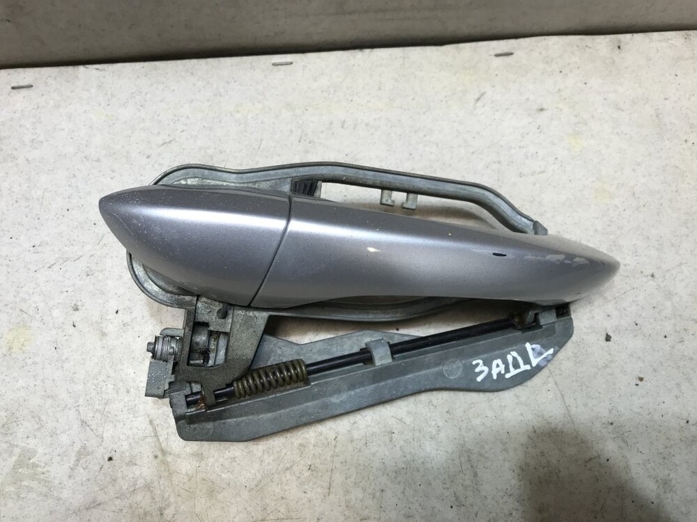 Ручка двери bmw e53. Bmw x5 e53 ручка. Ручка бмв х5 е53. Наружная ручка bmw e53. Ручка двери bmw e53.