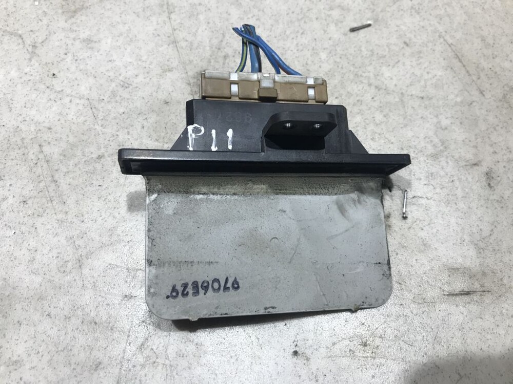 Резистор печки ниссан примера