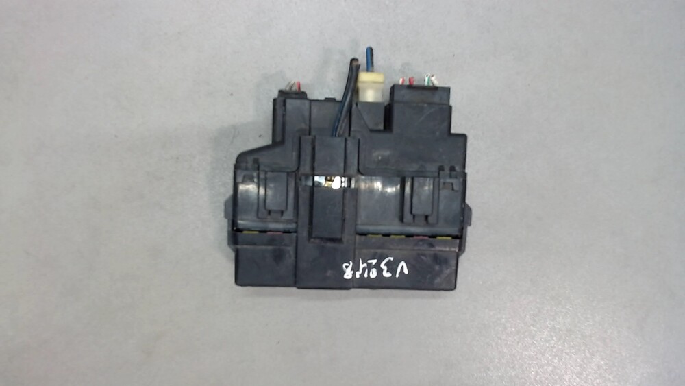 CB8167030A Блок предохранителей Mazda Premacy (1999-2007) 2001 , купить бу в Ниж